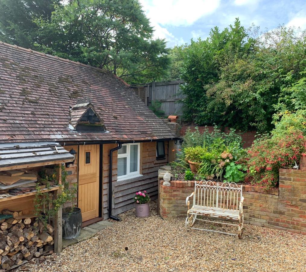 The Little Barn - Self Catering Holiday Accommodation Hindhead Eksteriør billede
